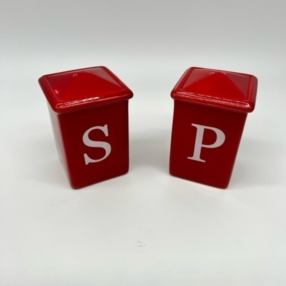 Salt & Pepper shakers by Garden ridge